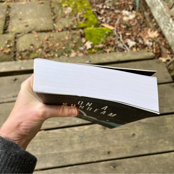 On A Sunbeam First Edition Soft Cover Graphic Novel By Tillie Walden - Picture 11 of 11